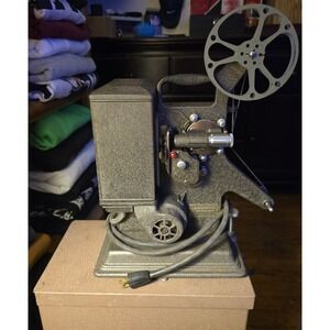 Vintage Revere 8mm Movie Projector Model 85 with‎ Case and Instructions